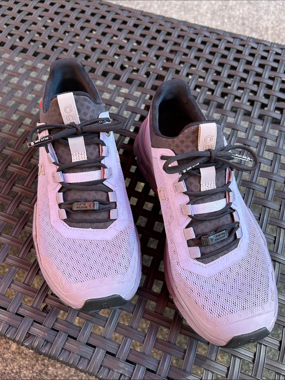 On Running Women's Lavender/Black Cloudflow Running Shoes